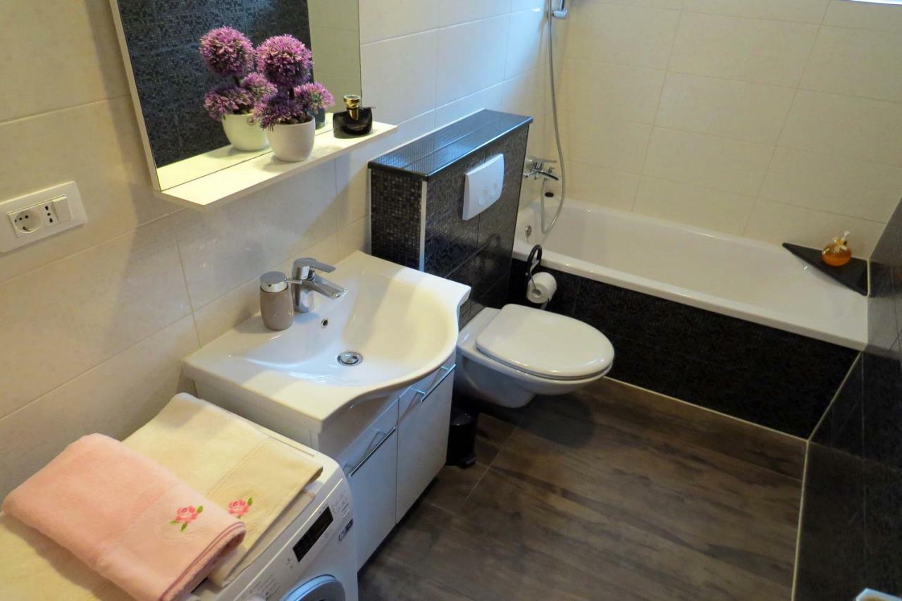 Apartman Jakir Baška Voda Exterior foto